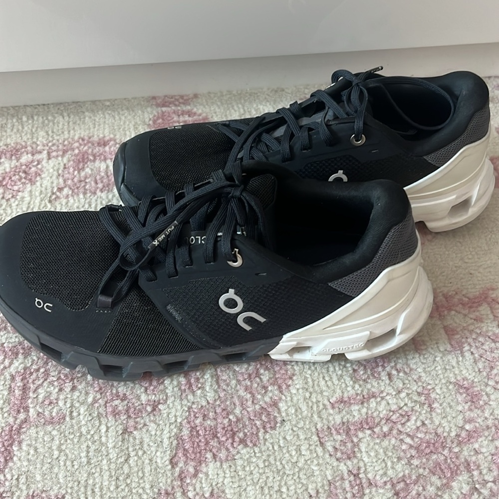 On Running Men's Black and White Athletic Shoes